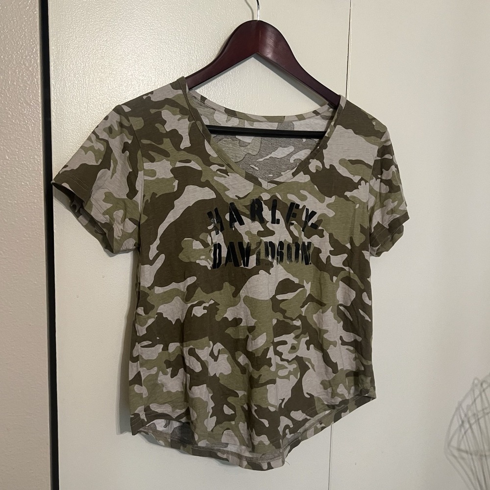 Harley Davidson Womens Camo V-Neck T-Shirt‎ 100% Cotton Short Sleeve Size Medium